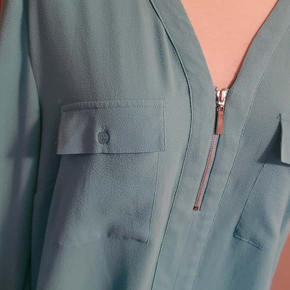 Valerie Stevens Half Zip Top - Picture 2 of 4